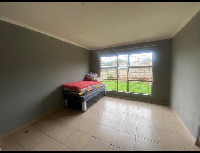 34 BEDROOM HOUSE FOR SALE IN BEDWORTH PARK